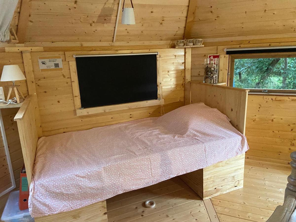 Chalet Cabane, Kota Desire