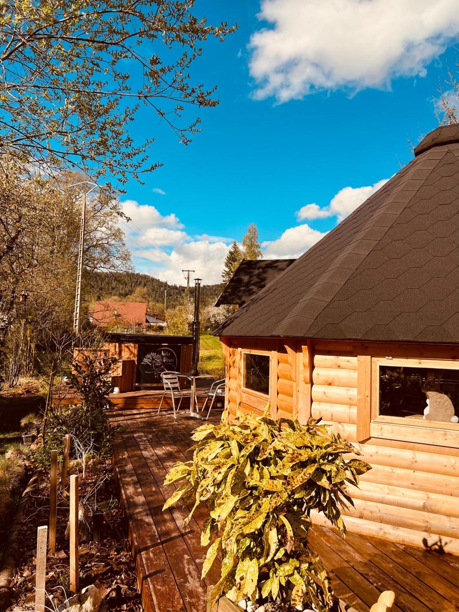 Chalet Cabane, Kota Desire
